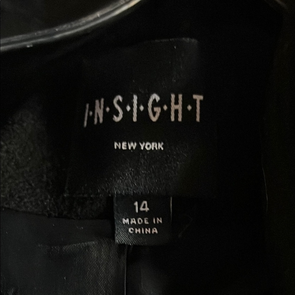 Black jacket - Picture 5 of 7